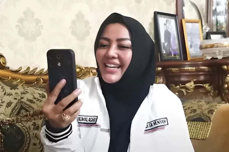 Dedi Mulyadi Tegur Kades Gunung Menyan Diduga Hina Nasi Berkat, Netizen Minta Wiwin Komalasari Dipecat!